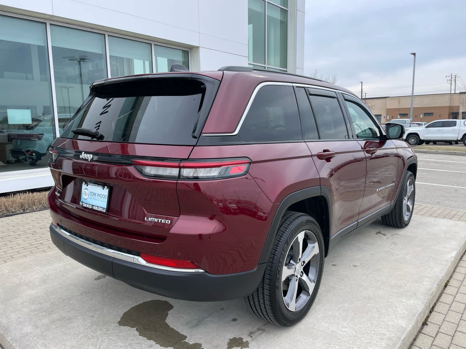 used 2025 Jeep Grand Cherokee car, priced at $41,250