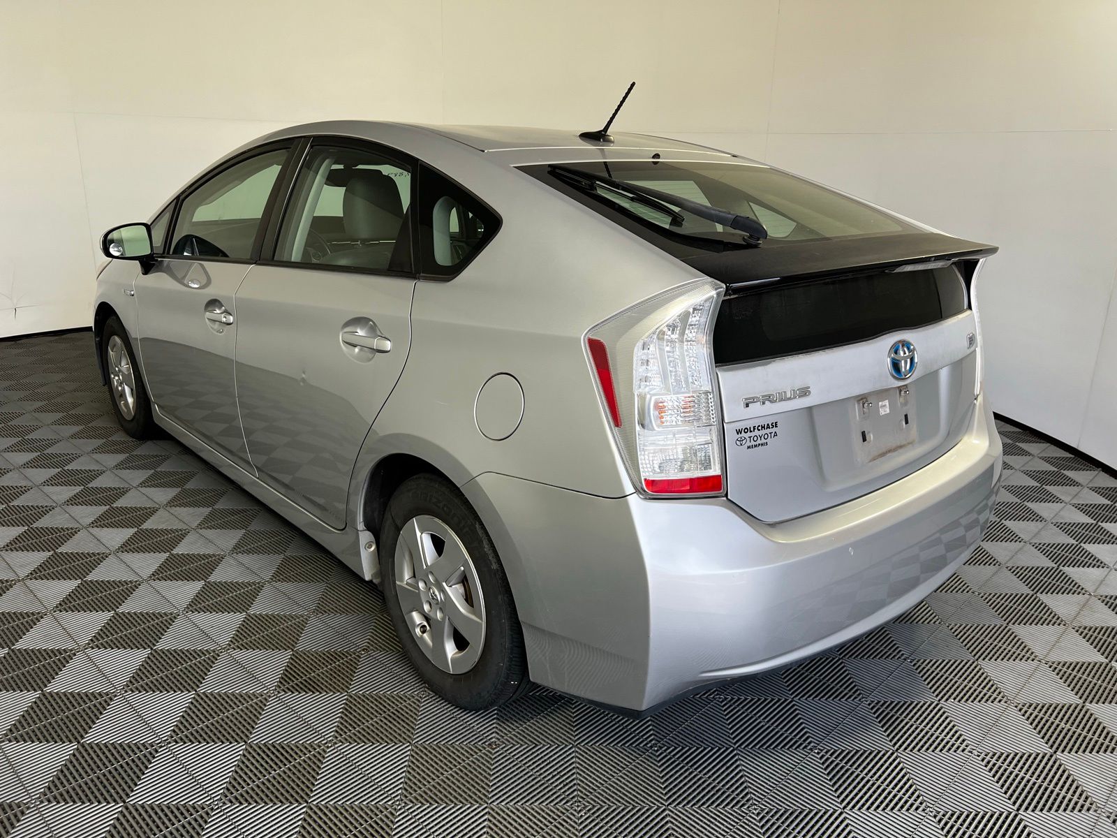Thumbnail: 2010 Toyota Prius - 7