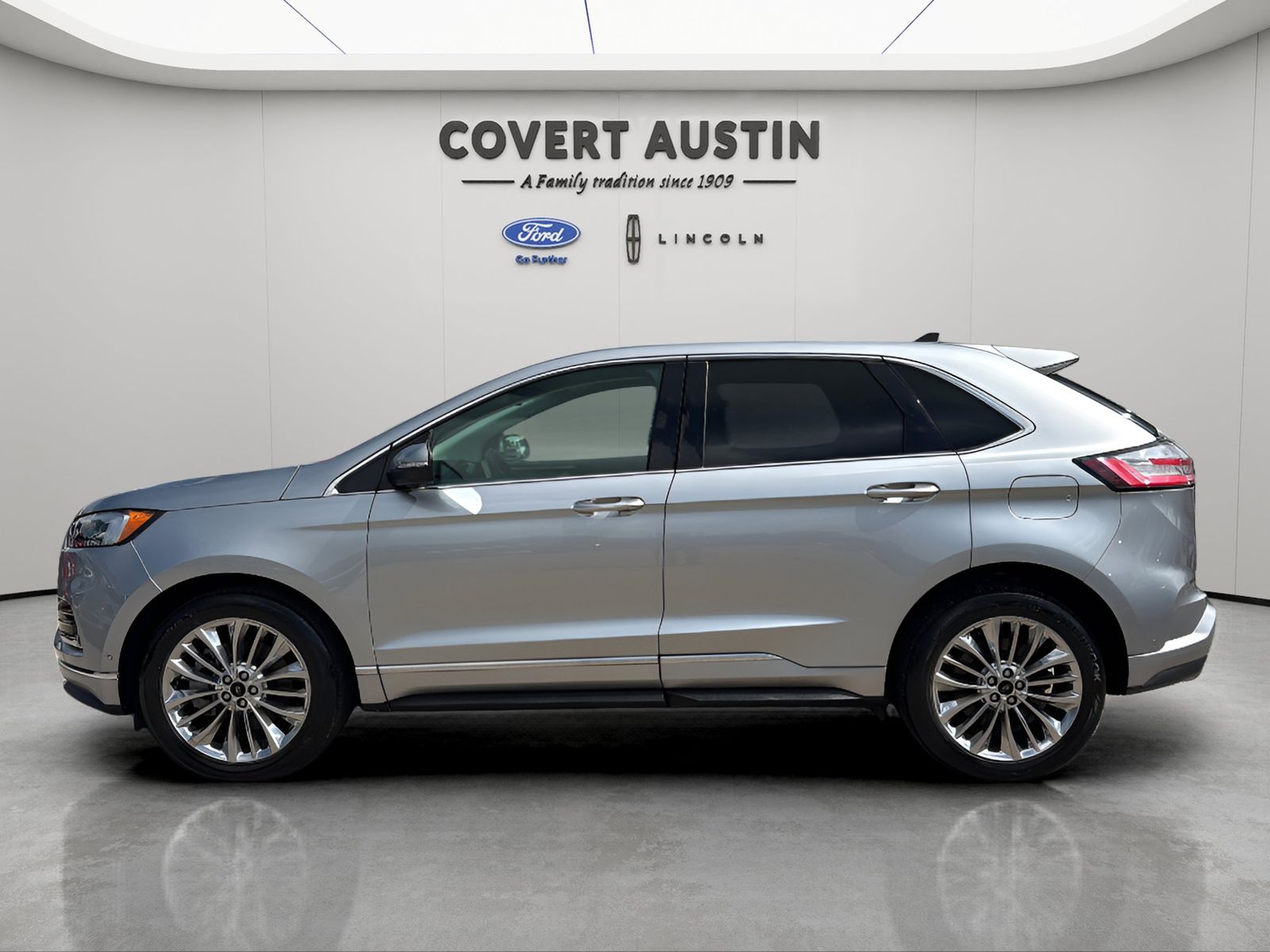 Used Car 2023 Ford Edge  Titanium For Sale Under $30,000 In Austin, Texas