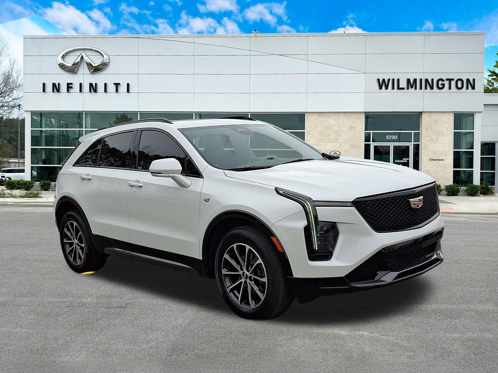 Crystal White Tricoat 2024 Cadillac XT4 Sport FWD SUV / Crossover Front-Wheel Drive 9-Speed Automatic