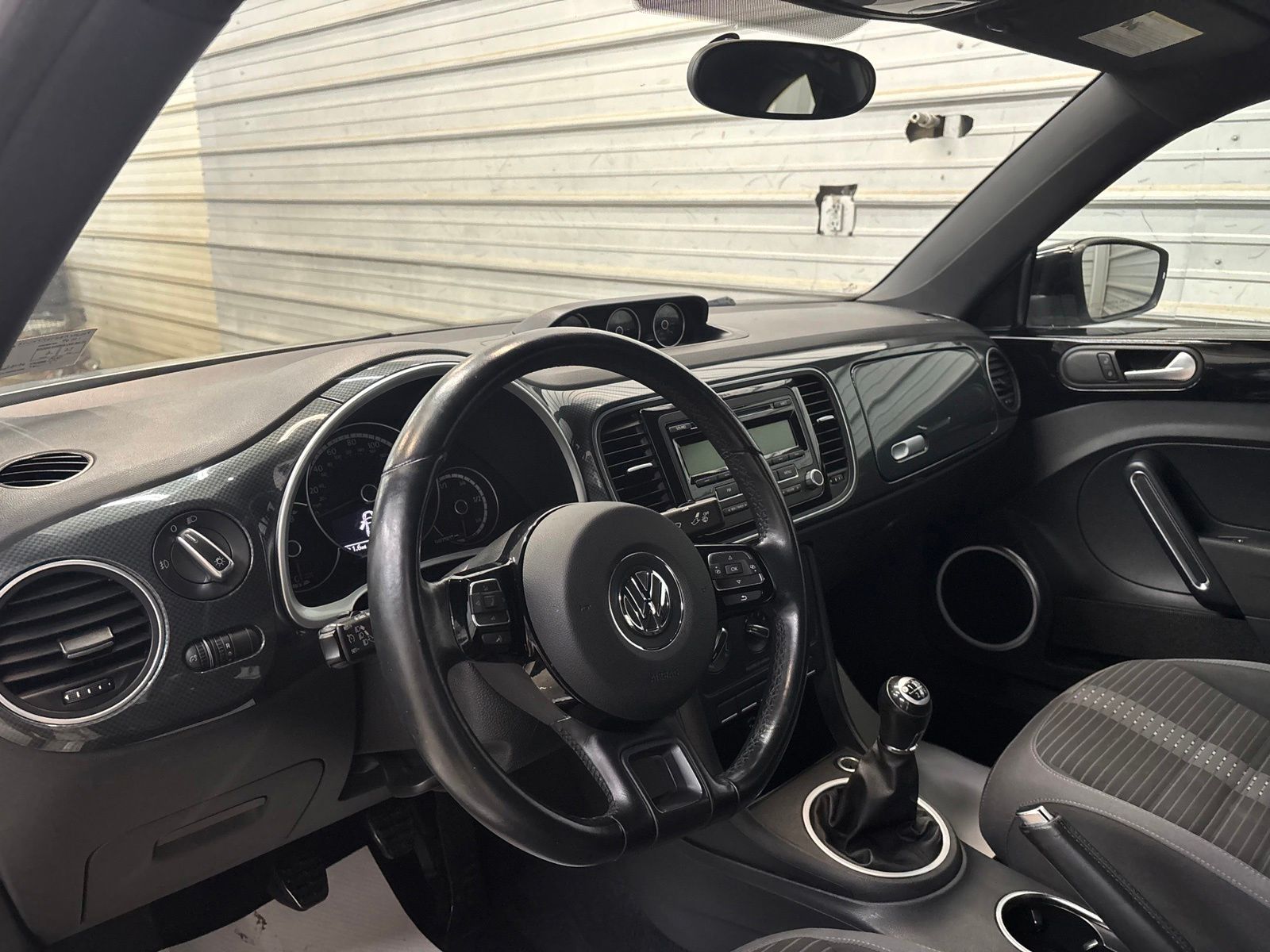 2014 Volkswagen Beetle R-Line - Photo 10