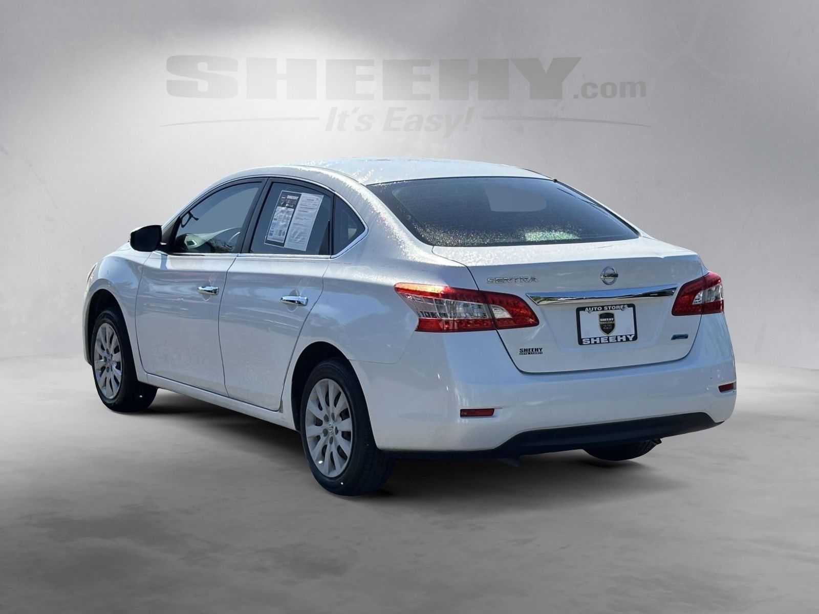 Used 2014 White Nissan S image 14