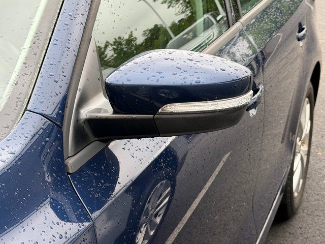 Used 2012 Blue Volkswagen 2.5L SE image 4