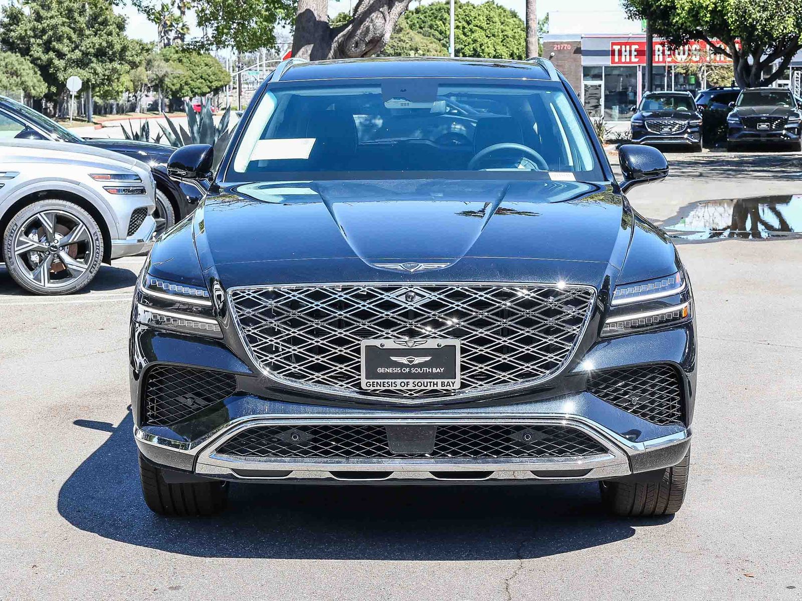 View vehicle photo 2