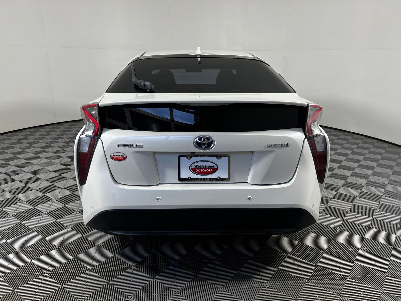 Thumbnail: 2018 Toyota Prius - 6
