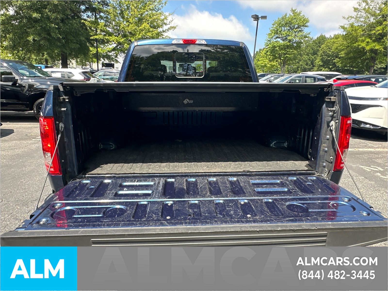 Used 2016 Blue Ford XLT image 21