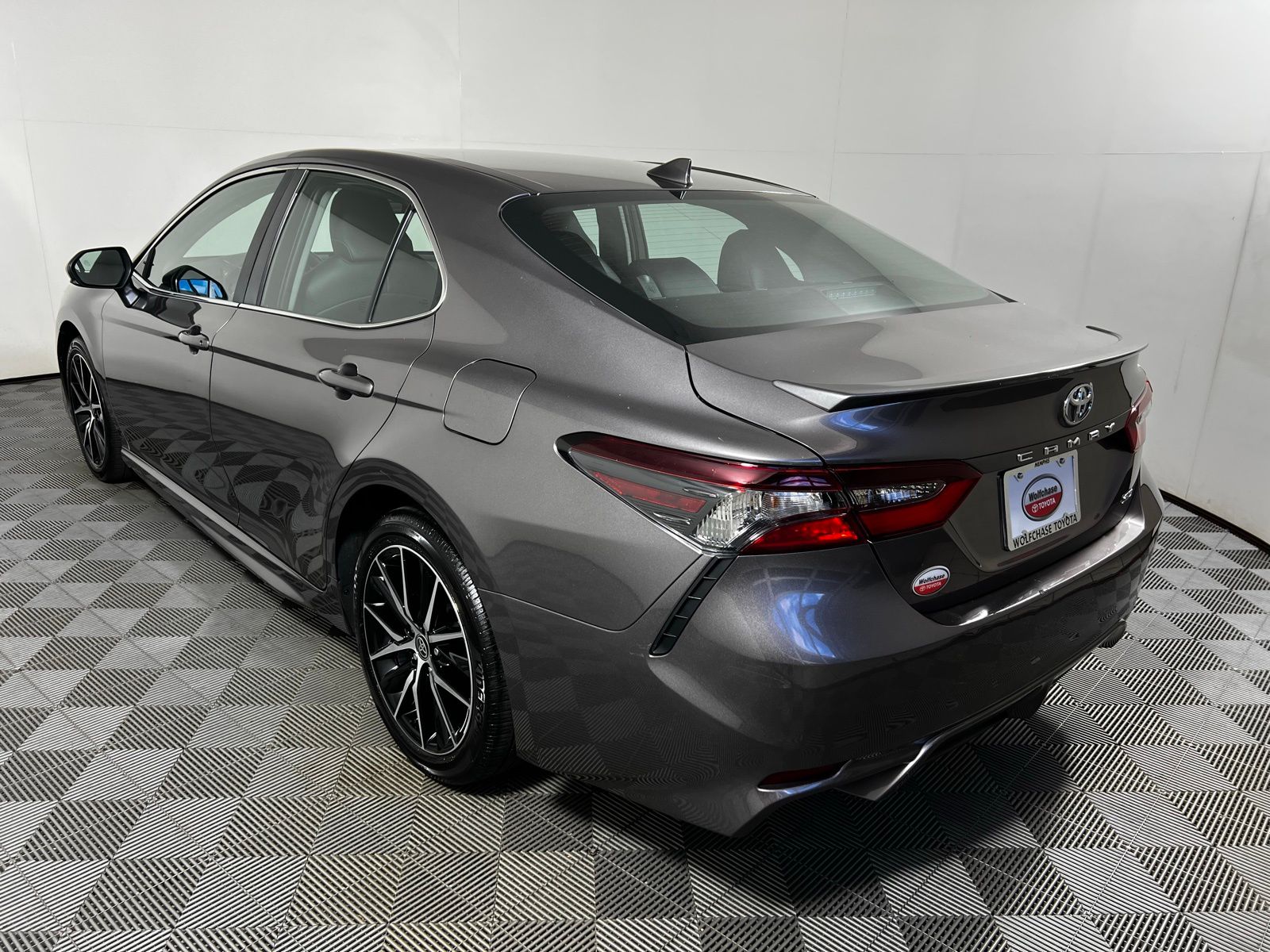 2024 Toyota Camry SE 7
