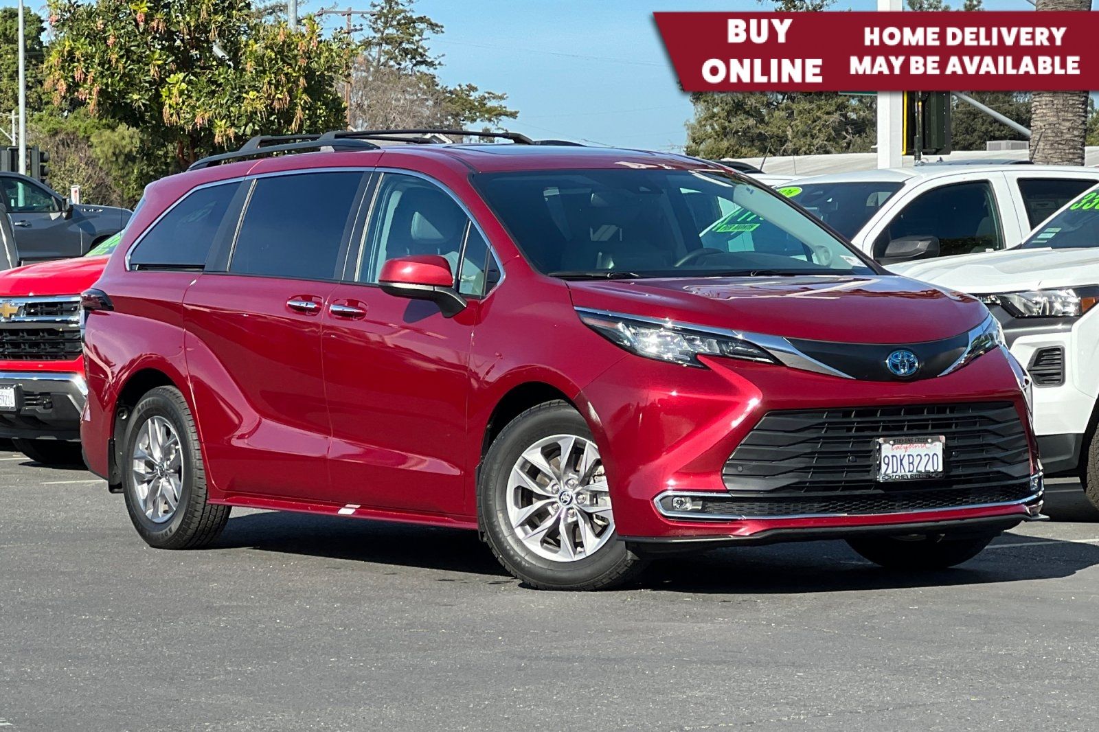 2022 Toyota Sienna XLE 7-Passenger FWD