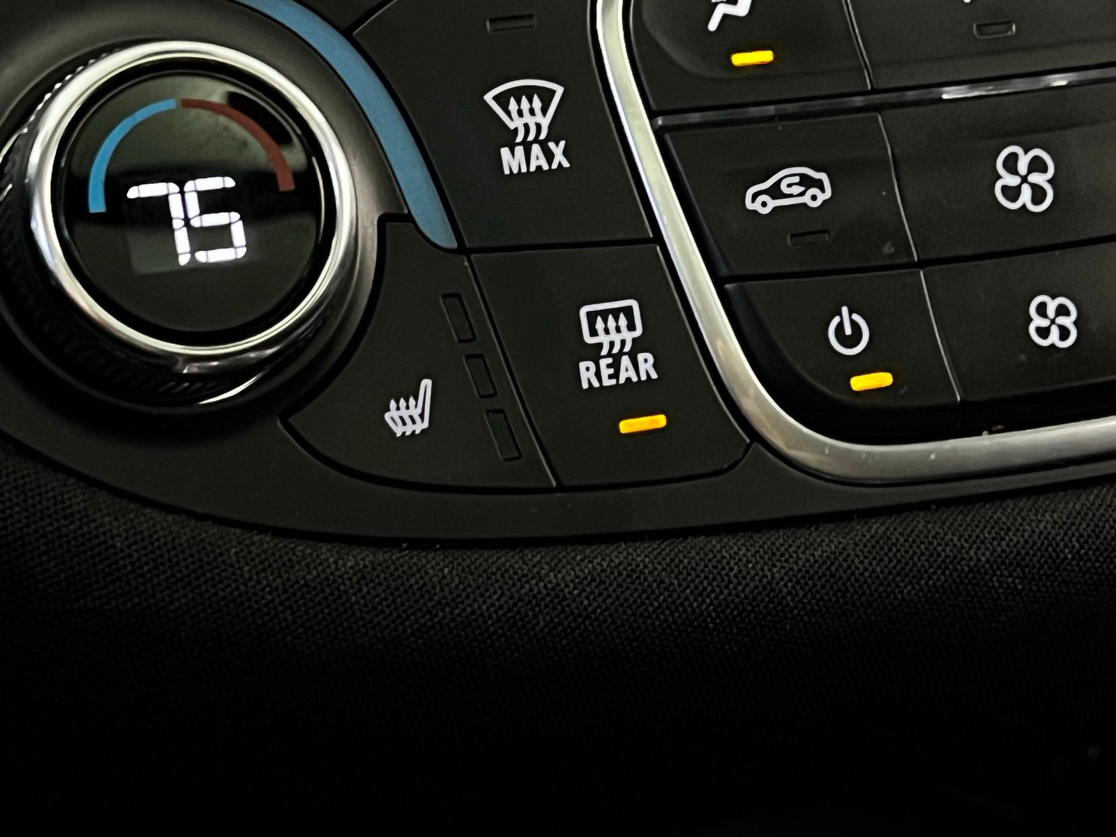 Thumbnail: 2024 Chevrolet Malibu - 20