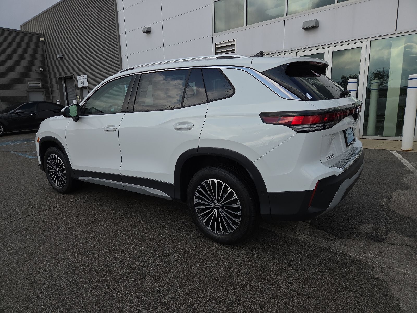 new 2026 Volkswagen Tiguan car, priced at $32,181