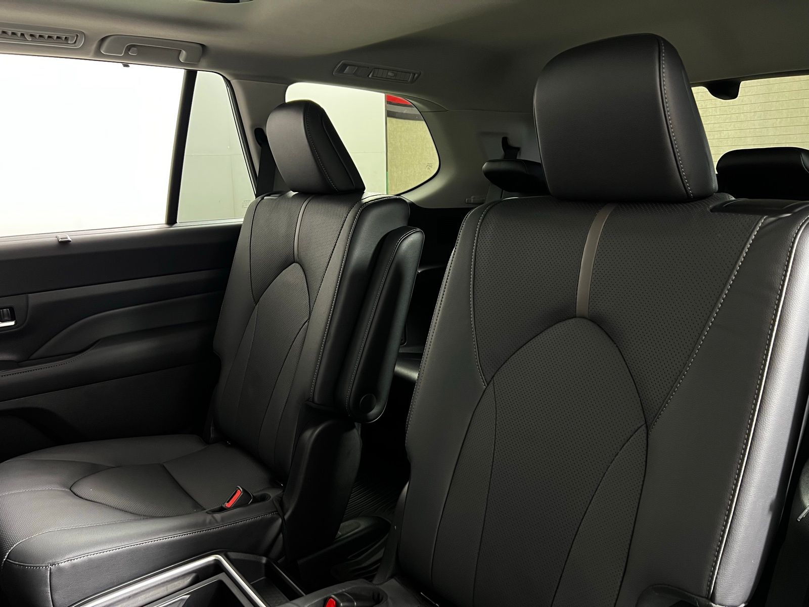 2024 Toyota Grand Highlander Platinum 25