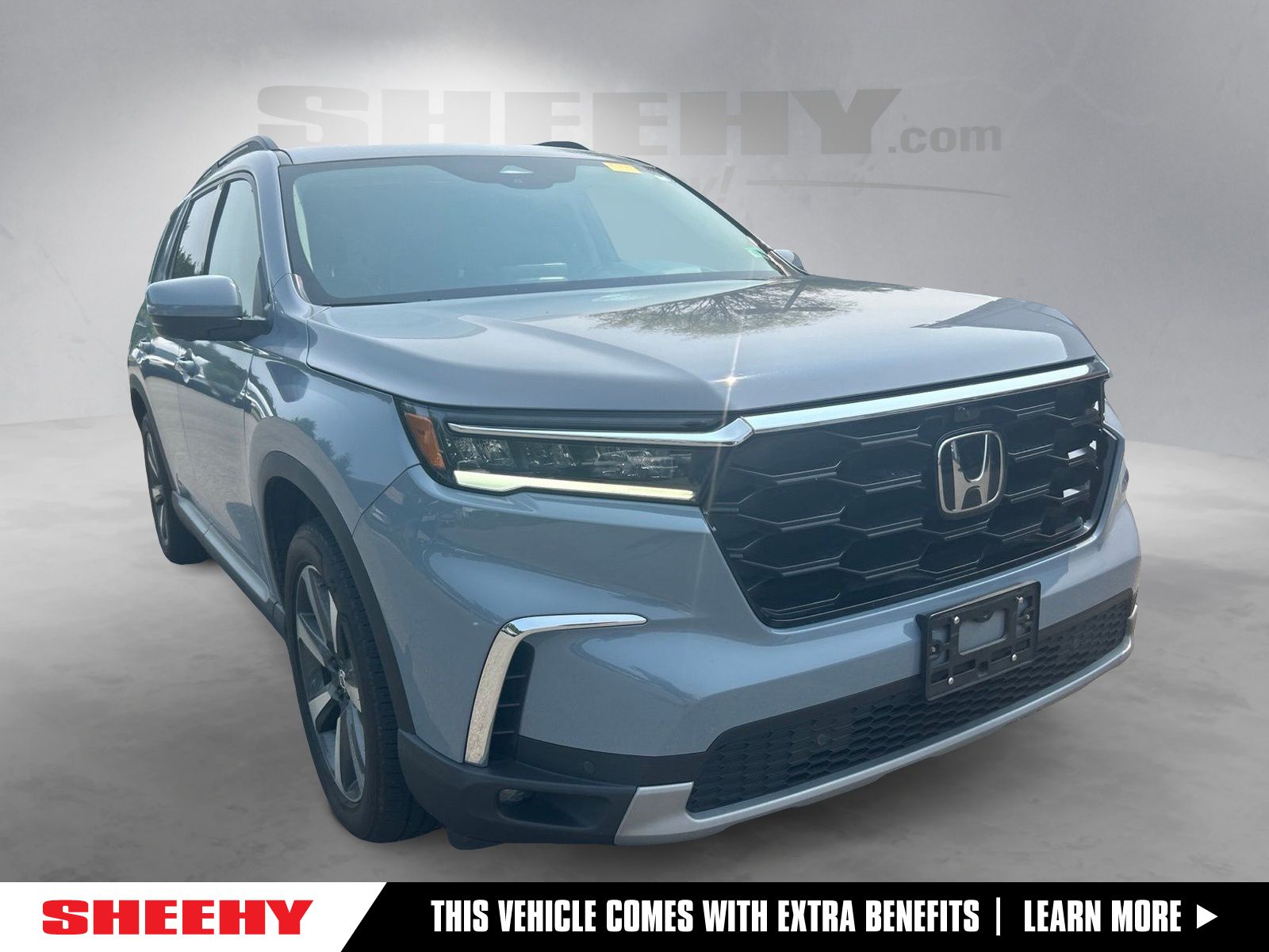 Gray 2025 Honda Pilot SUV / Crossover All-Wheel Drive Automatic