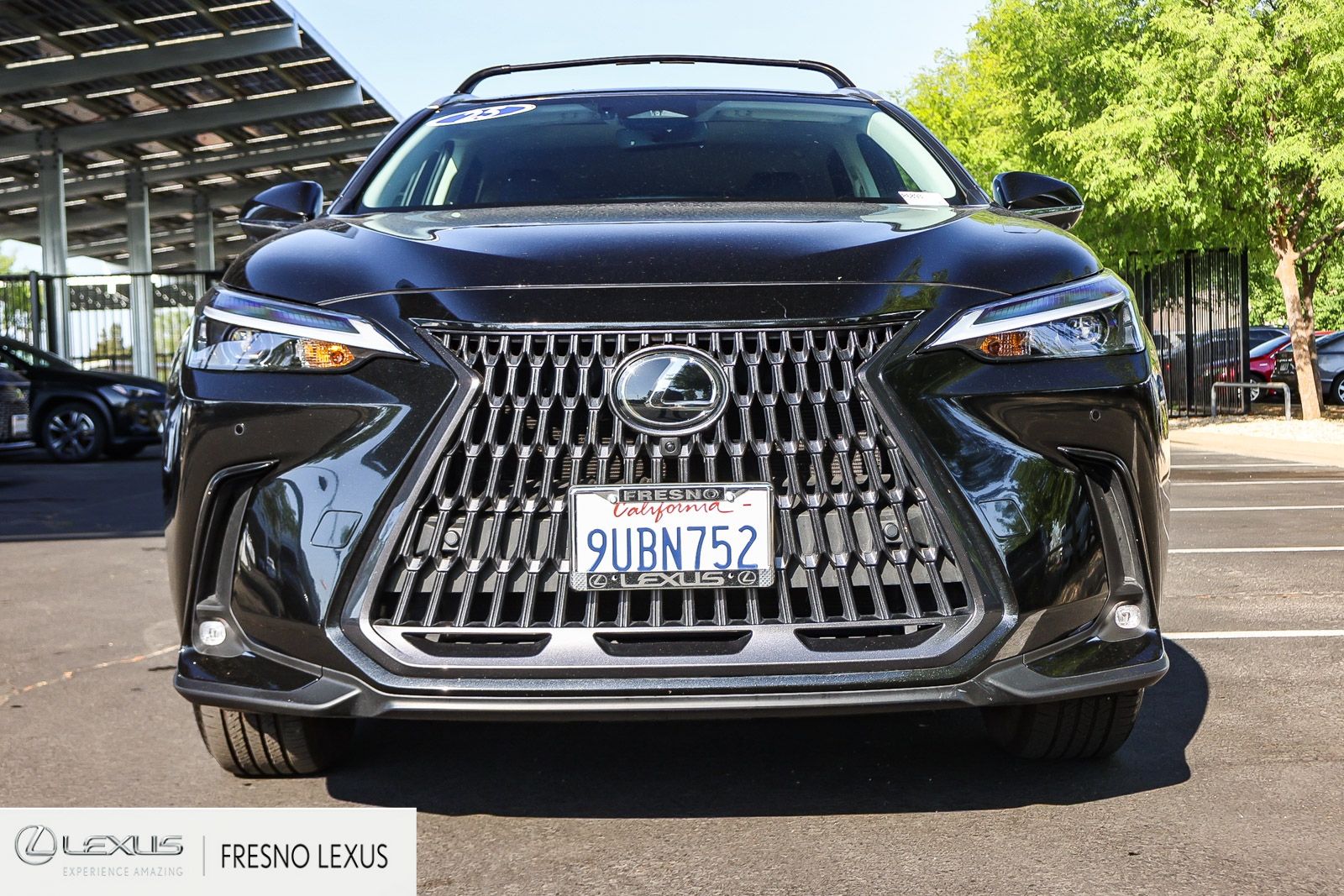 View vehicle photo 2