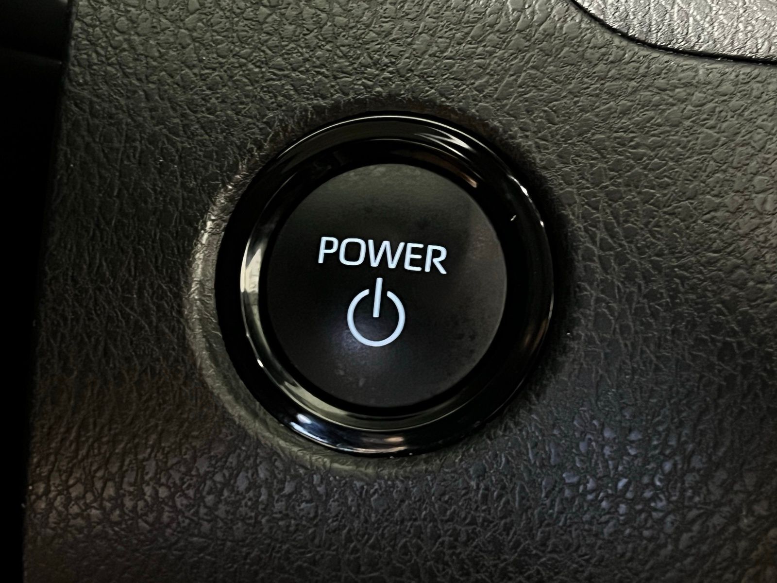 Thumbnail: 2025 Toyota Camry - 19