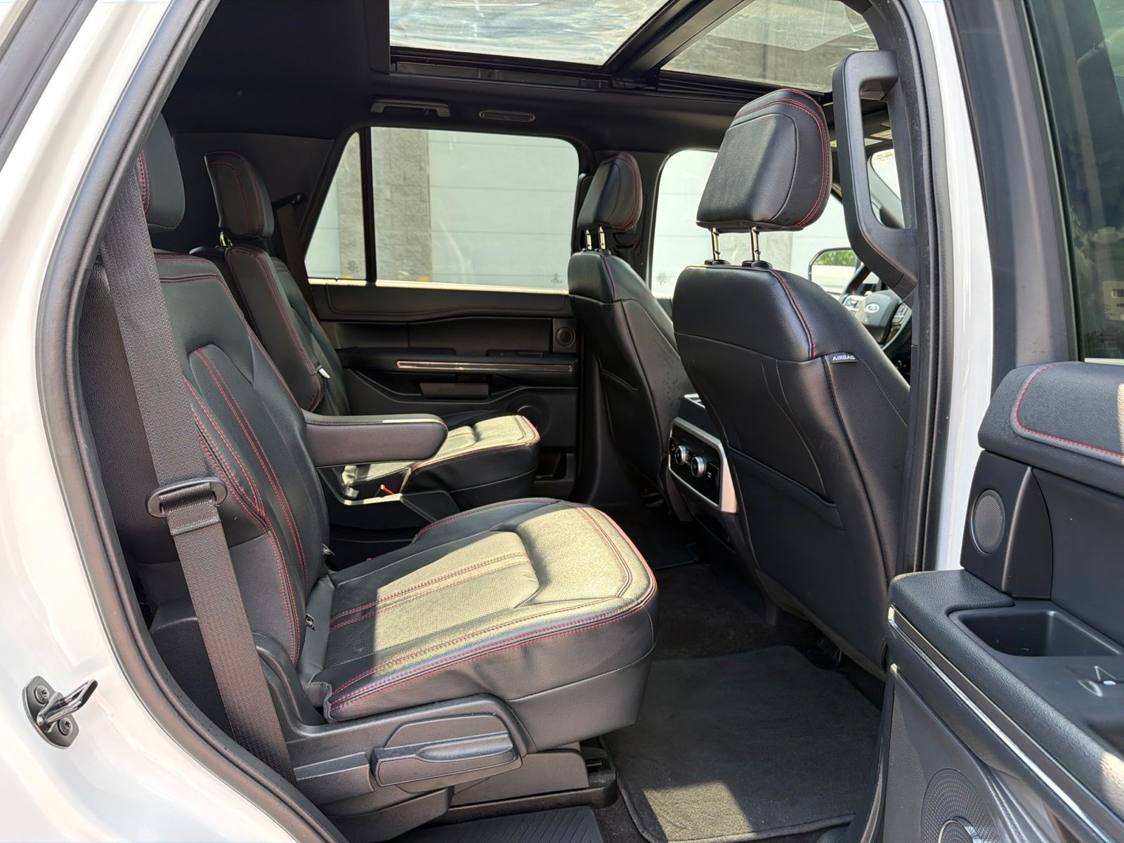 Certified Used 2023 Oxford White Ford Limited image 26