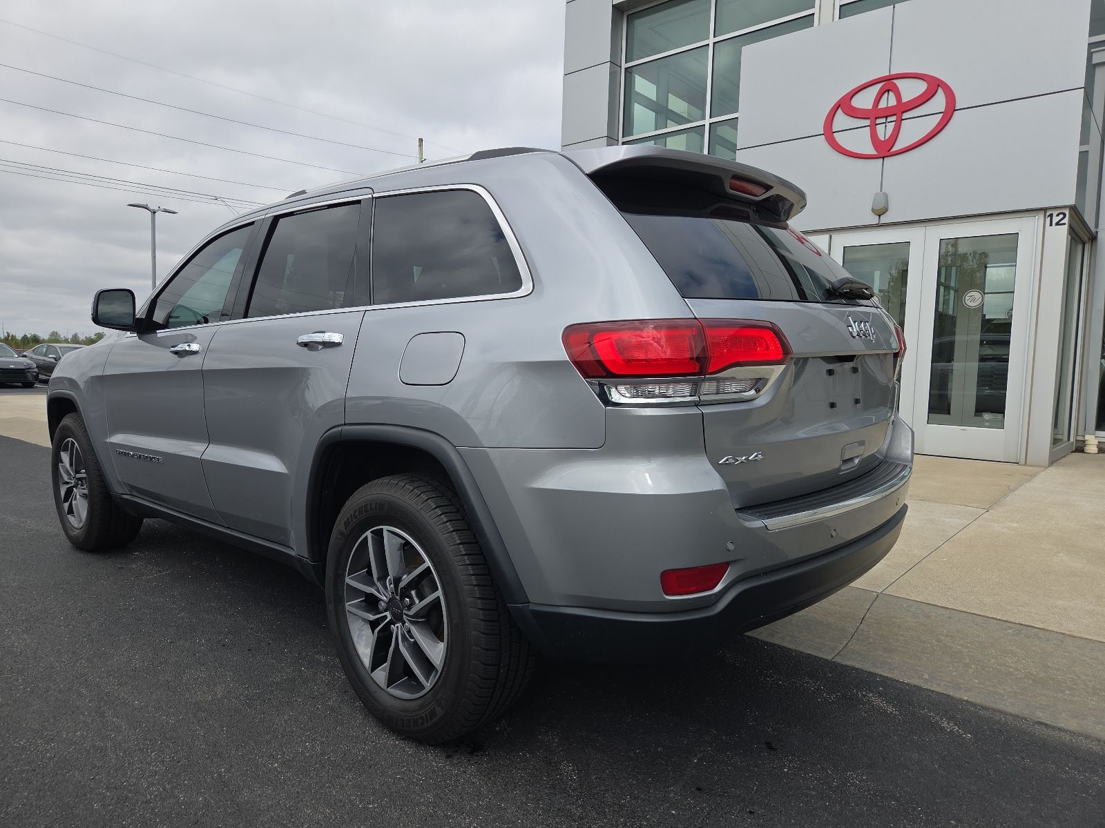used 2020 Jeep Grand Cherokee car, priced at $19,859