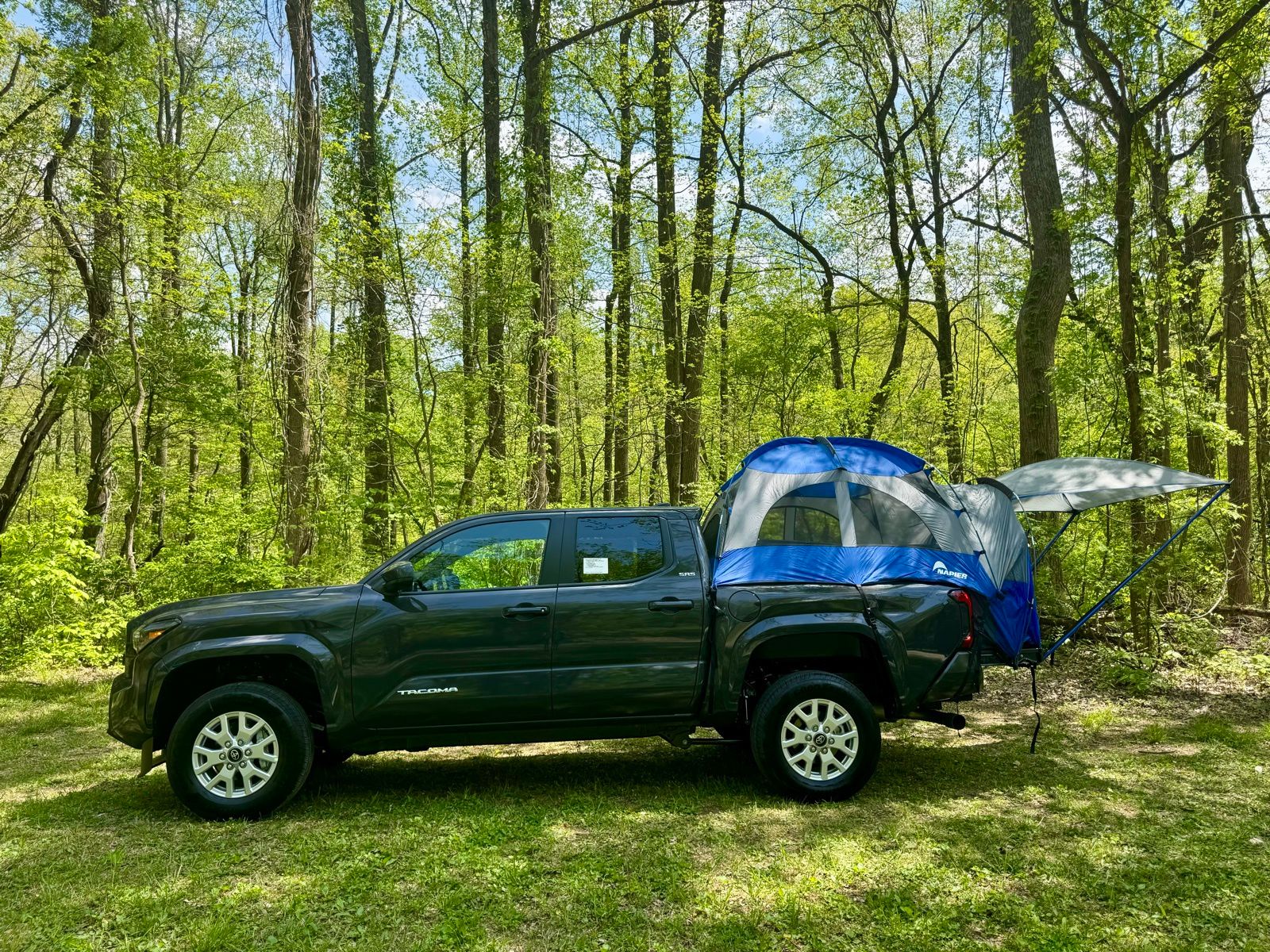 View vehicle photo 7