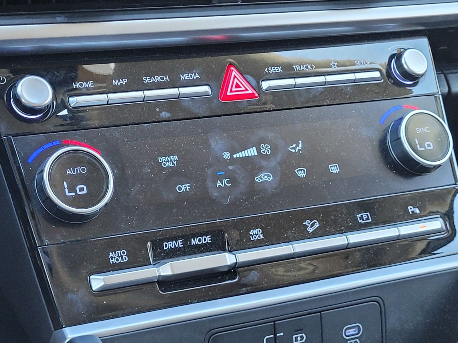 2026 Hyundai Santa Fe SE - Photo 20