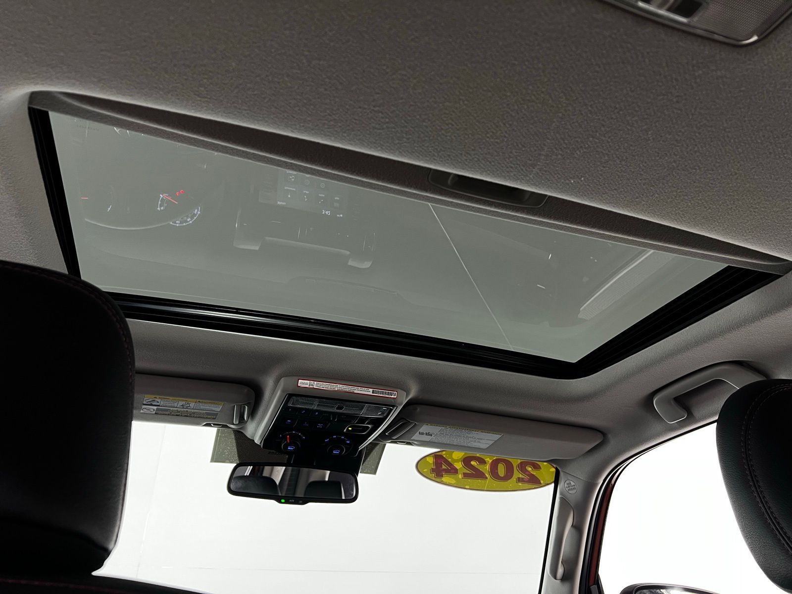 Thumbnail: 2024 Toyota 4Runner - 25