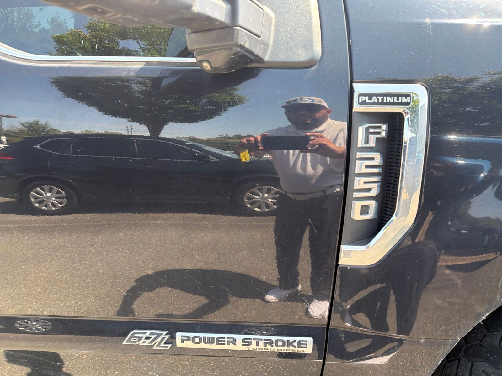 Used 2019 Black Ford Platinum image 19