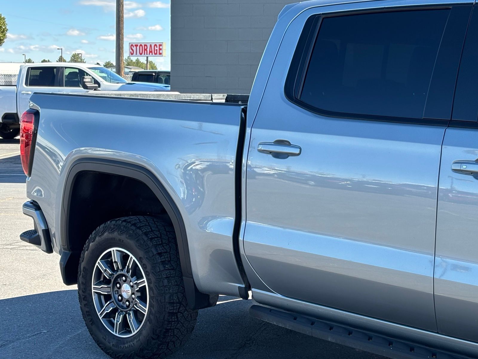 View vehicle photo 6