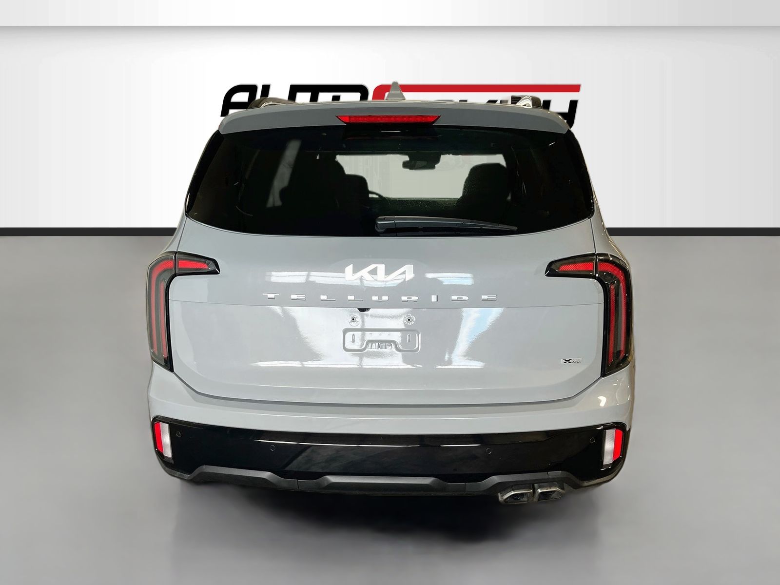 Used 2024 Gray Kia EX X-Line image 6