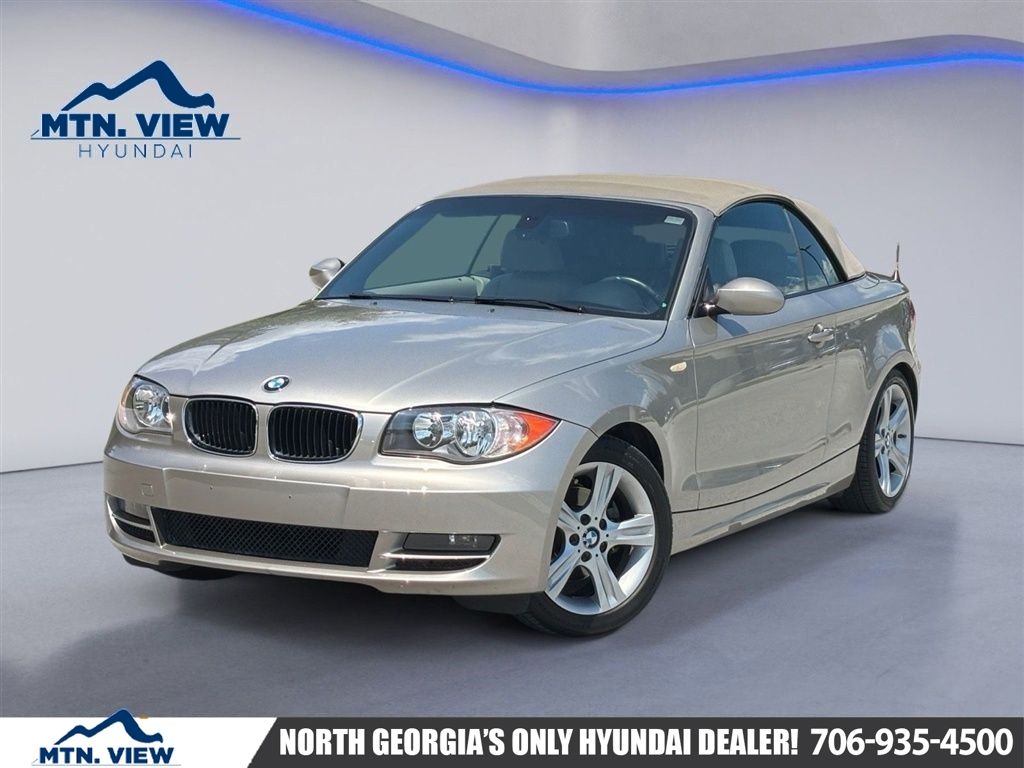 Silver Metallic 2008 BMW 1 Series Convertible Rear-Wheel Drive 6-Speed Automatic