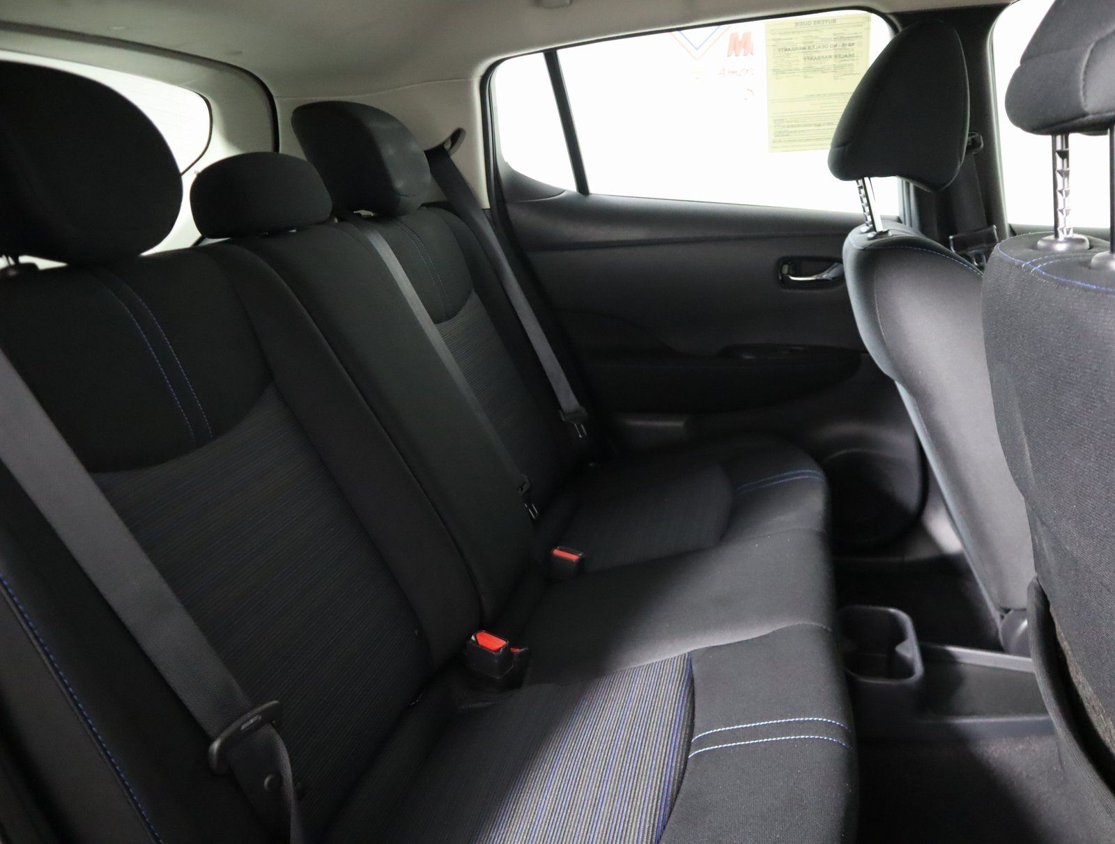 2023 Nissan LEAF S photo