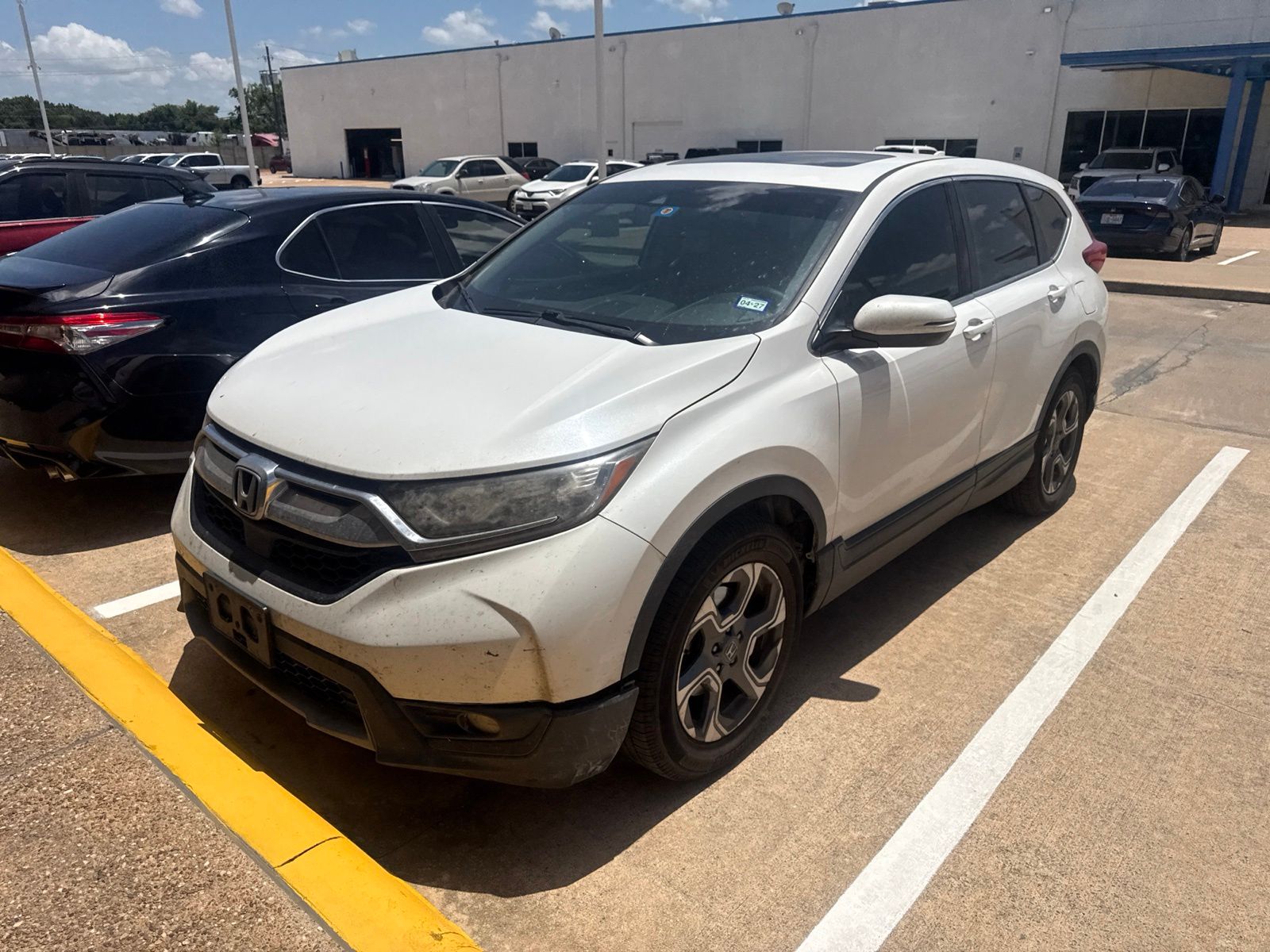 View vehicle photo 3