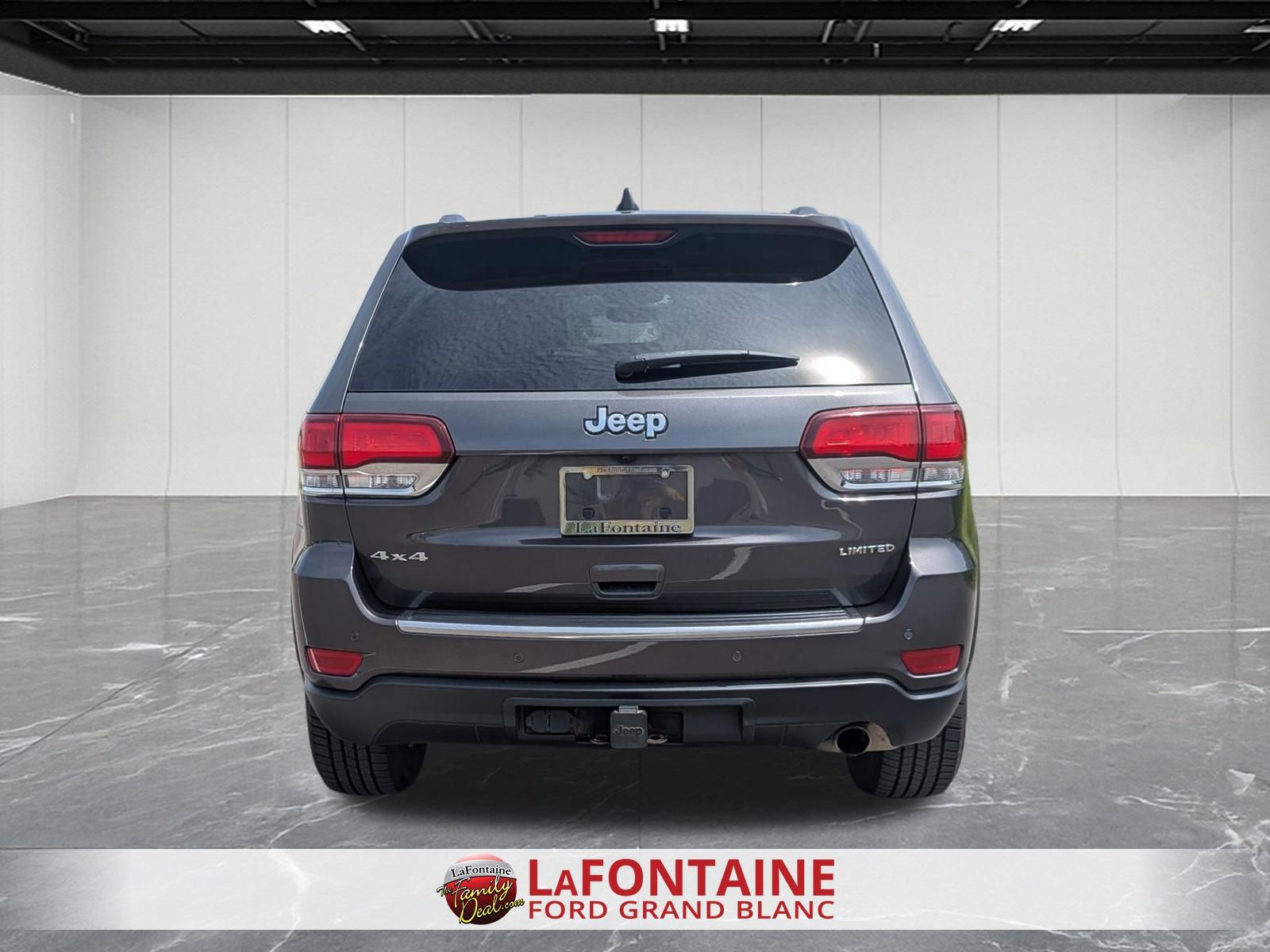 View vehicle photo 4