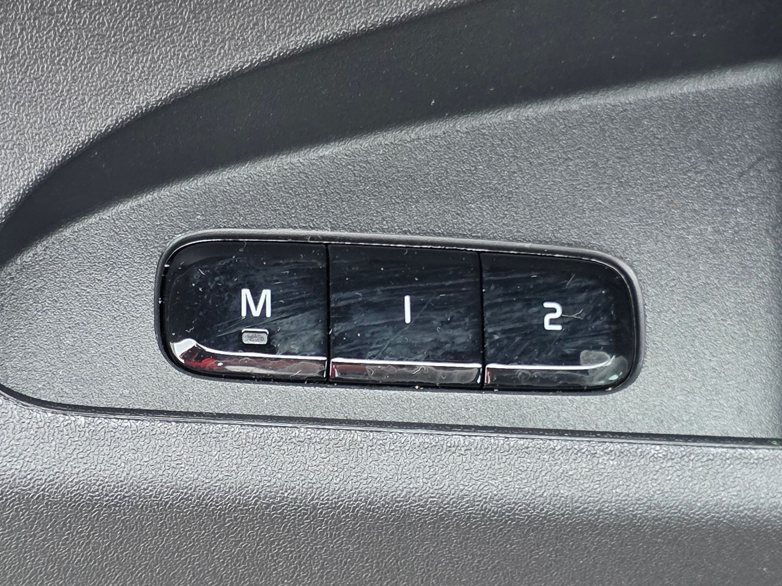 Used 2024  Polestar Long Range Dual Motor image 30