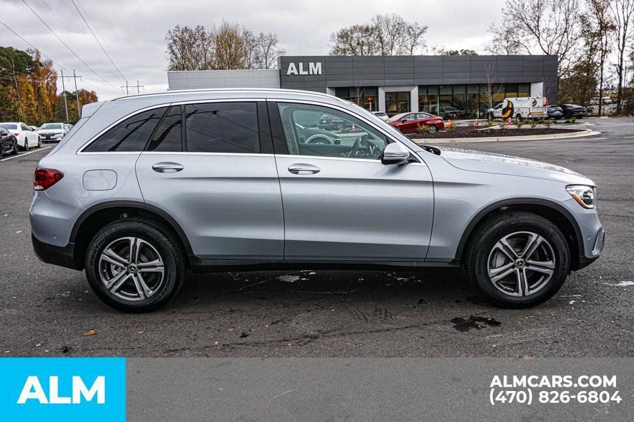 2022 Mercedes-Benz GLC GLC 300 8