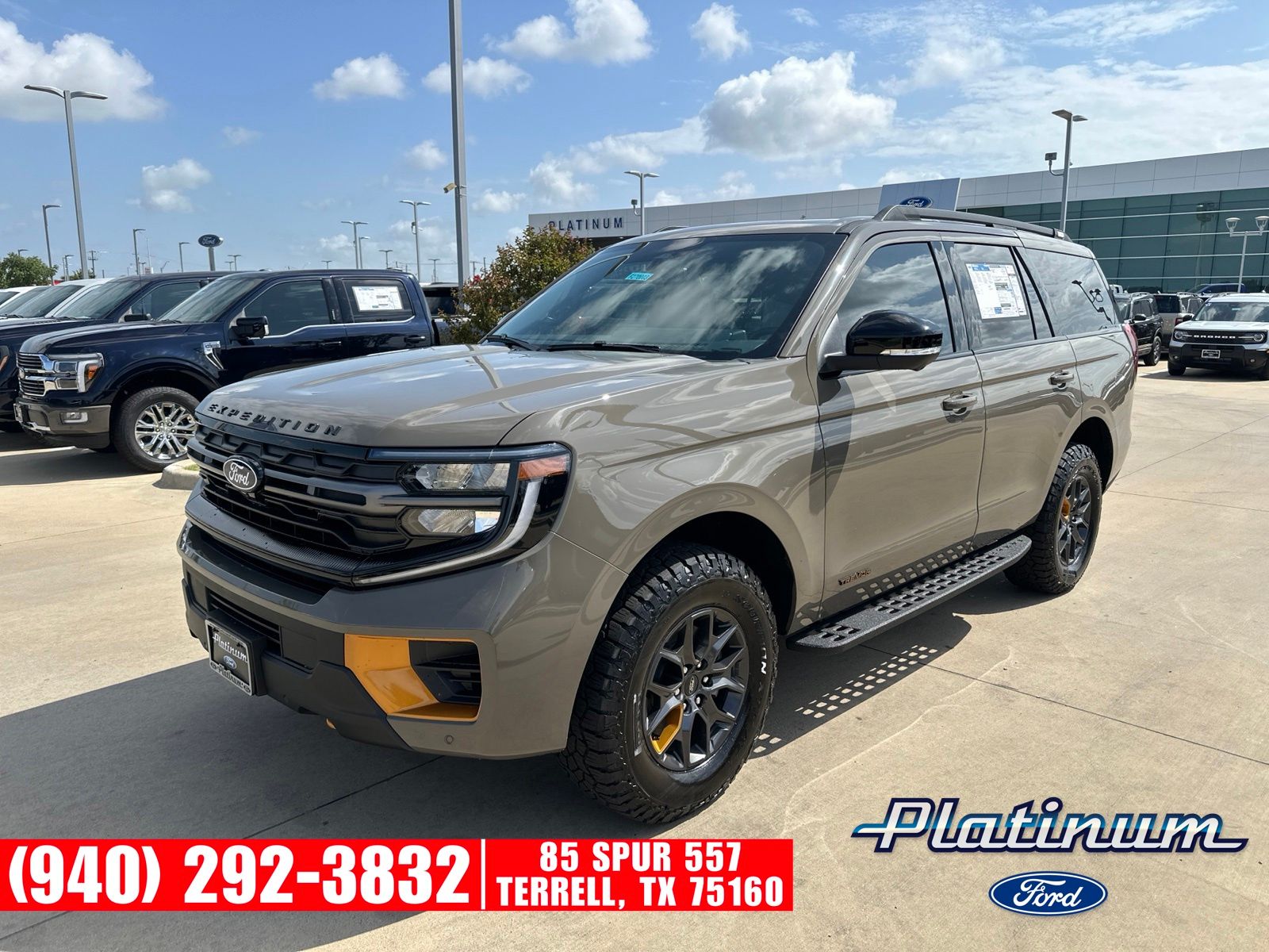 Gray 2027 Ford Expedition SUV / Crossover Four-Wheel Drive Automatic