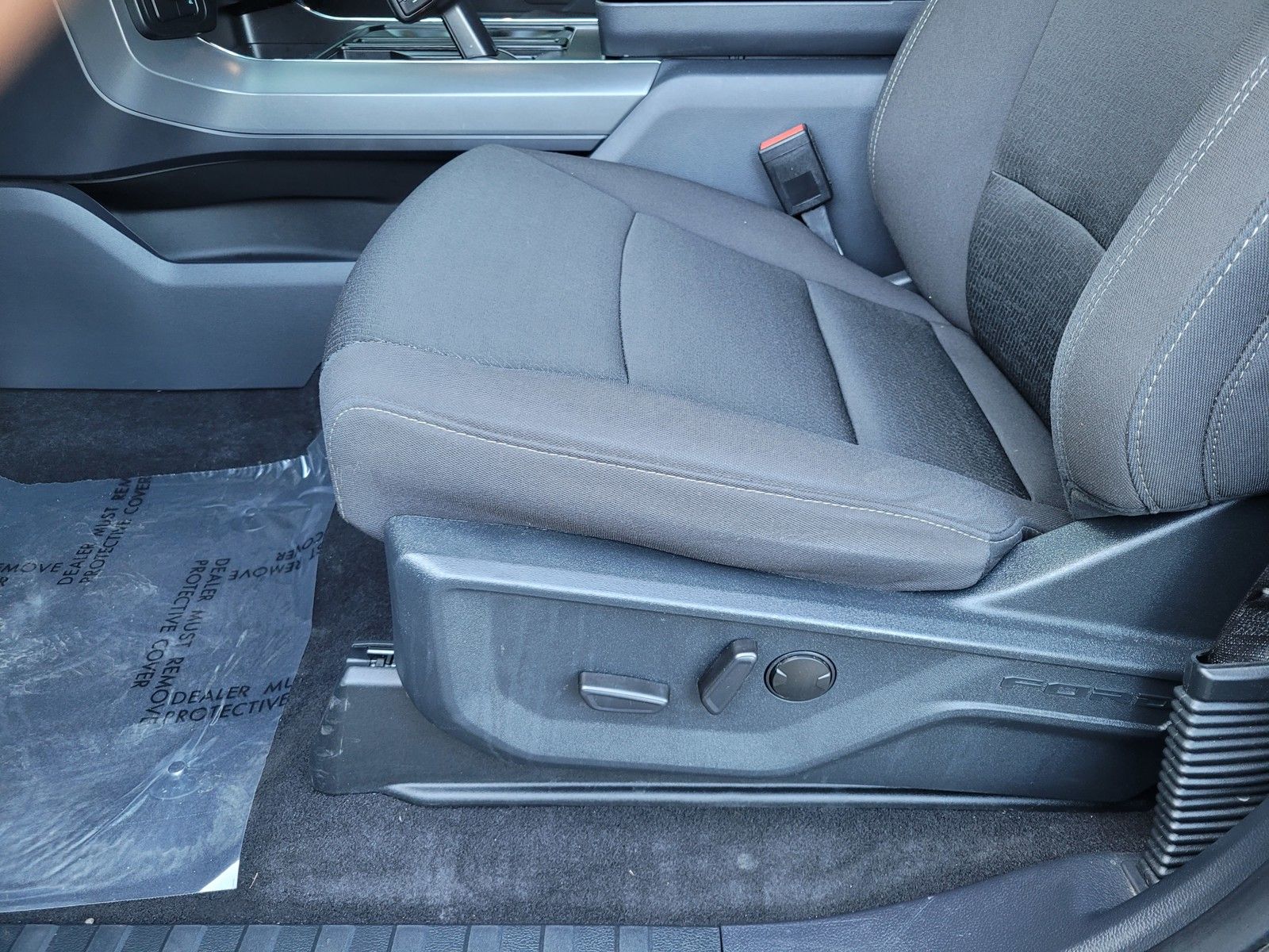 Used 2025 Black Ford XLT image 23