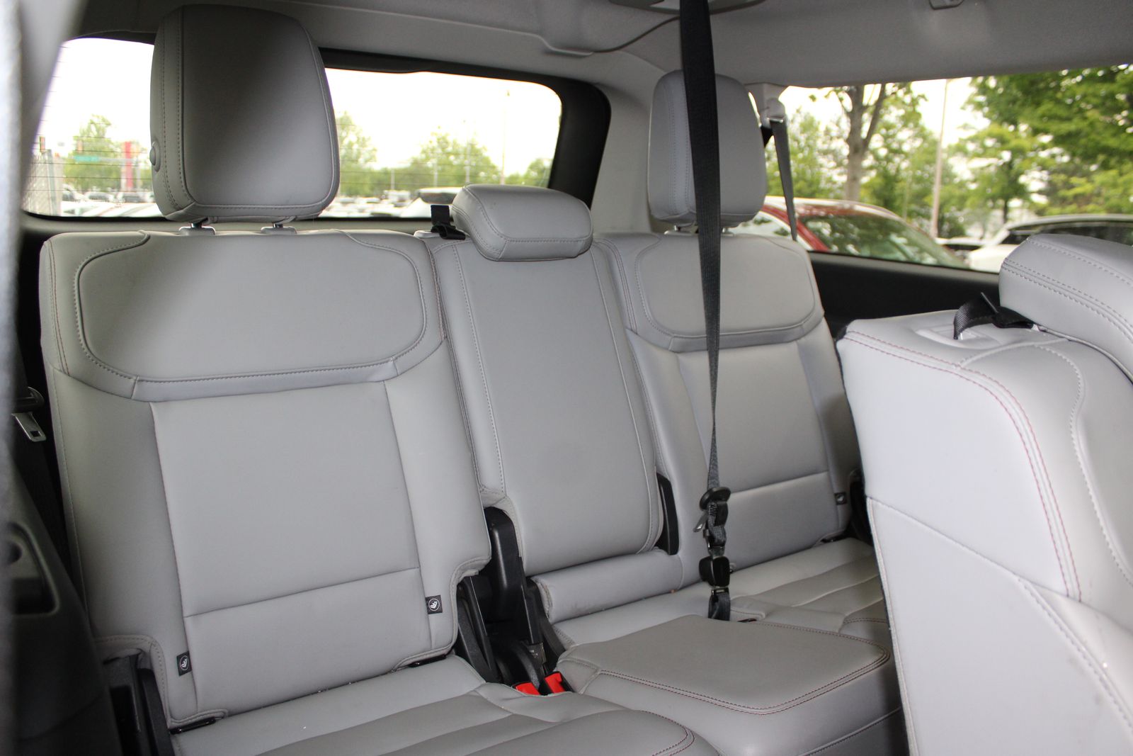 Used 2025 Silver Ford Active image 30