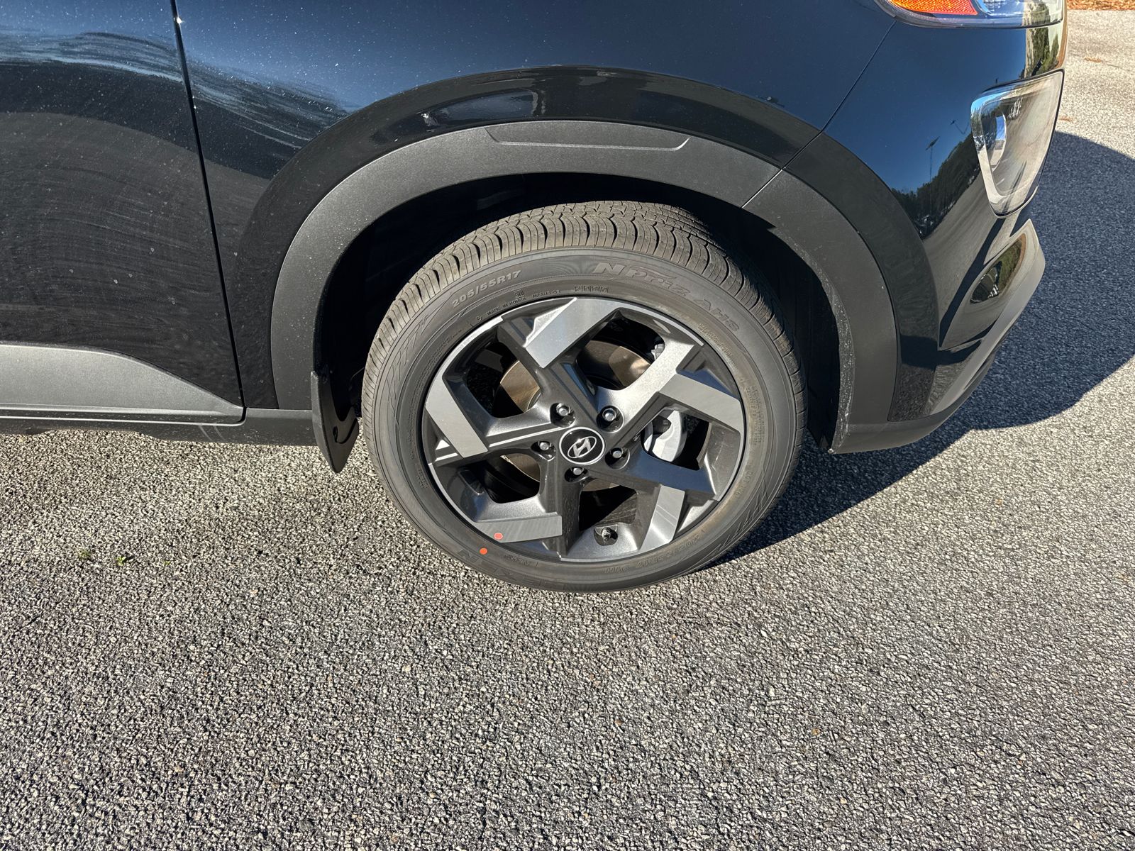 New 2026 Black Hyundai SEL image 13