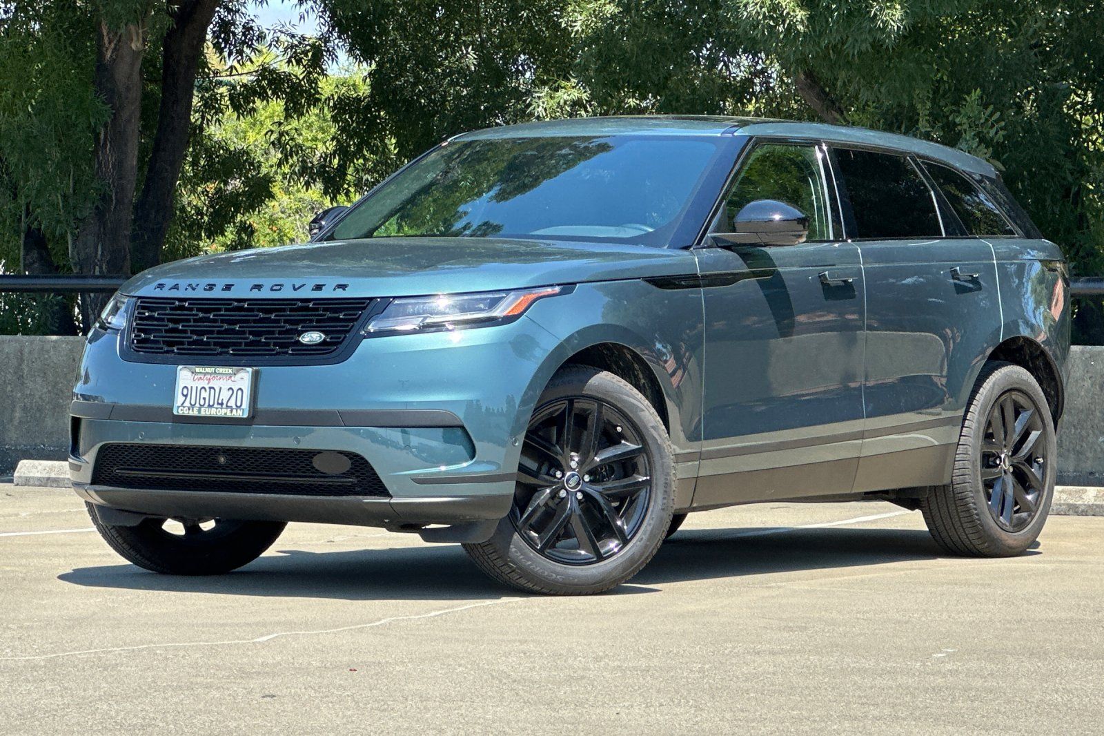Green 2026 Land Rover Range Rover Velar SUV / Crossover All-Wheel Drive 8-Speed Automatic