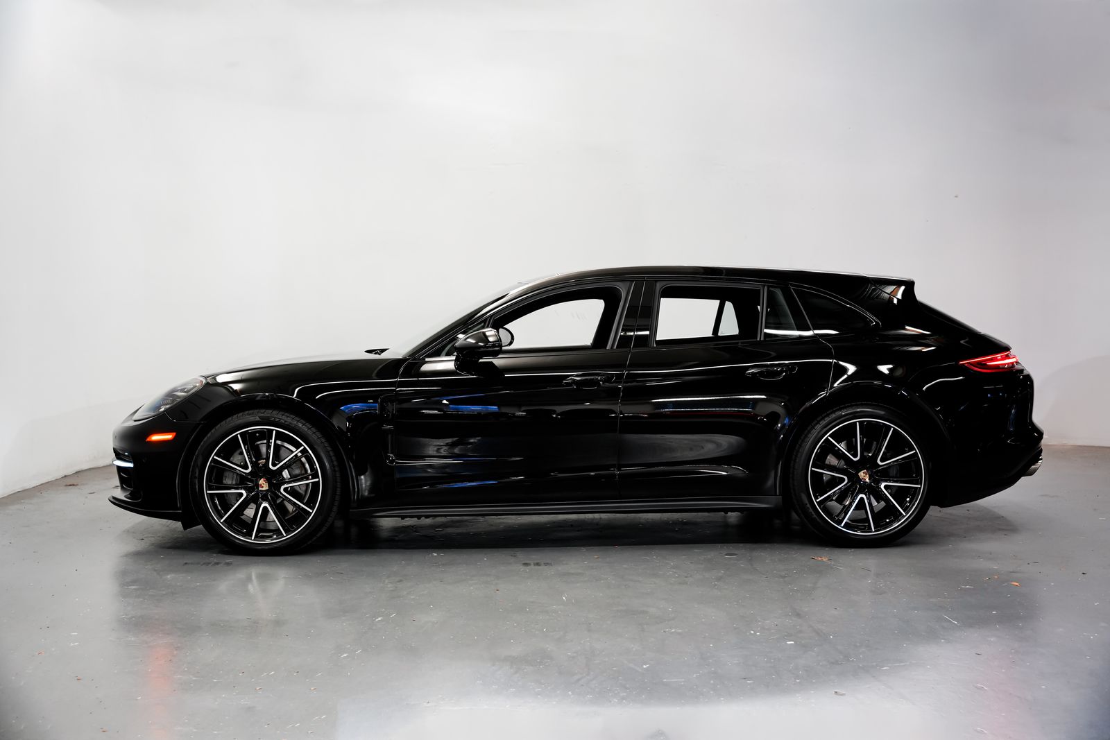 2018 Porsche Panamera Sport Turismo 4S — photo 6