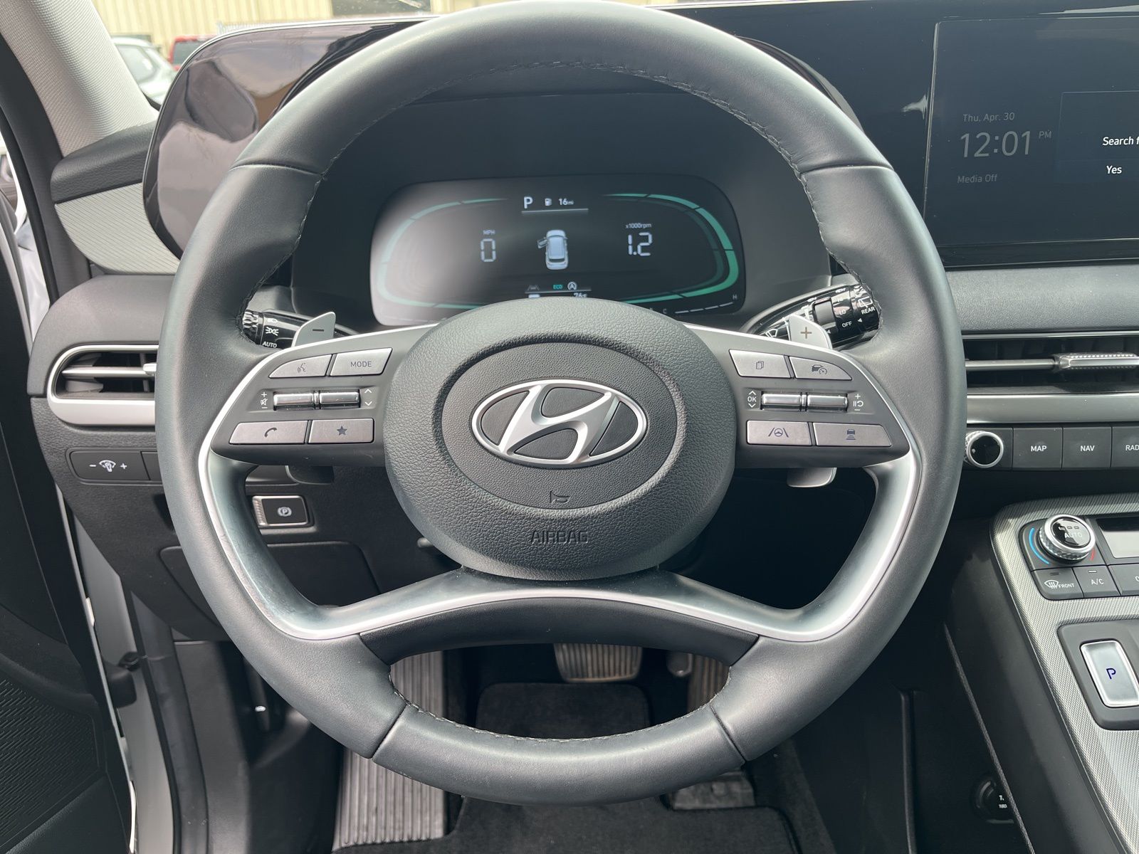 Used 2025 White Hyundai XRT image 13