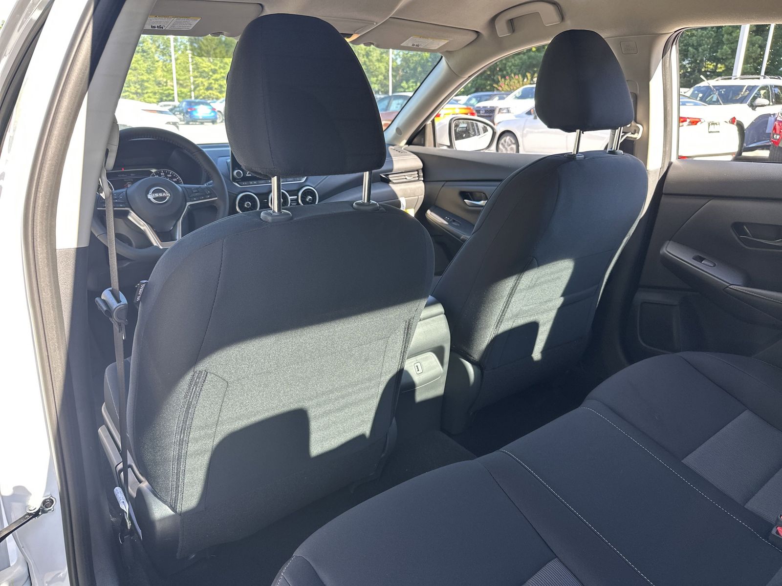 2025 Nissan Sentra SV photo 18
