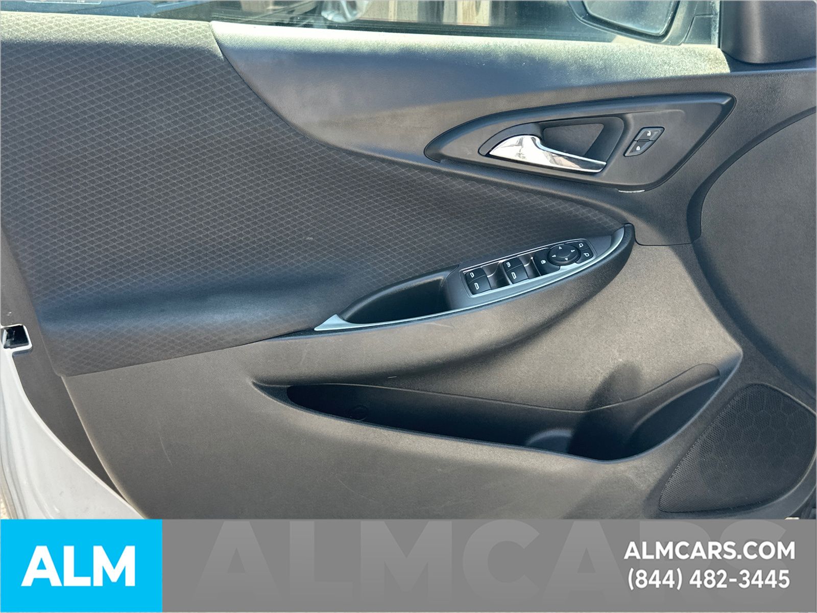 Used 2024 White Chevrolet LT image 11