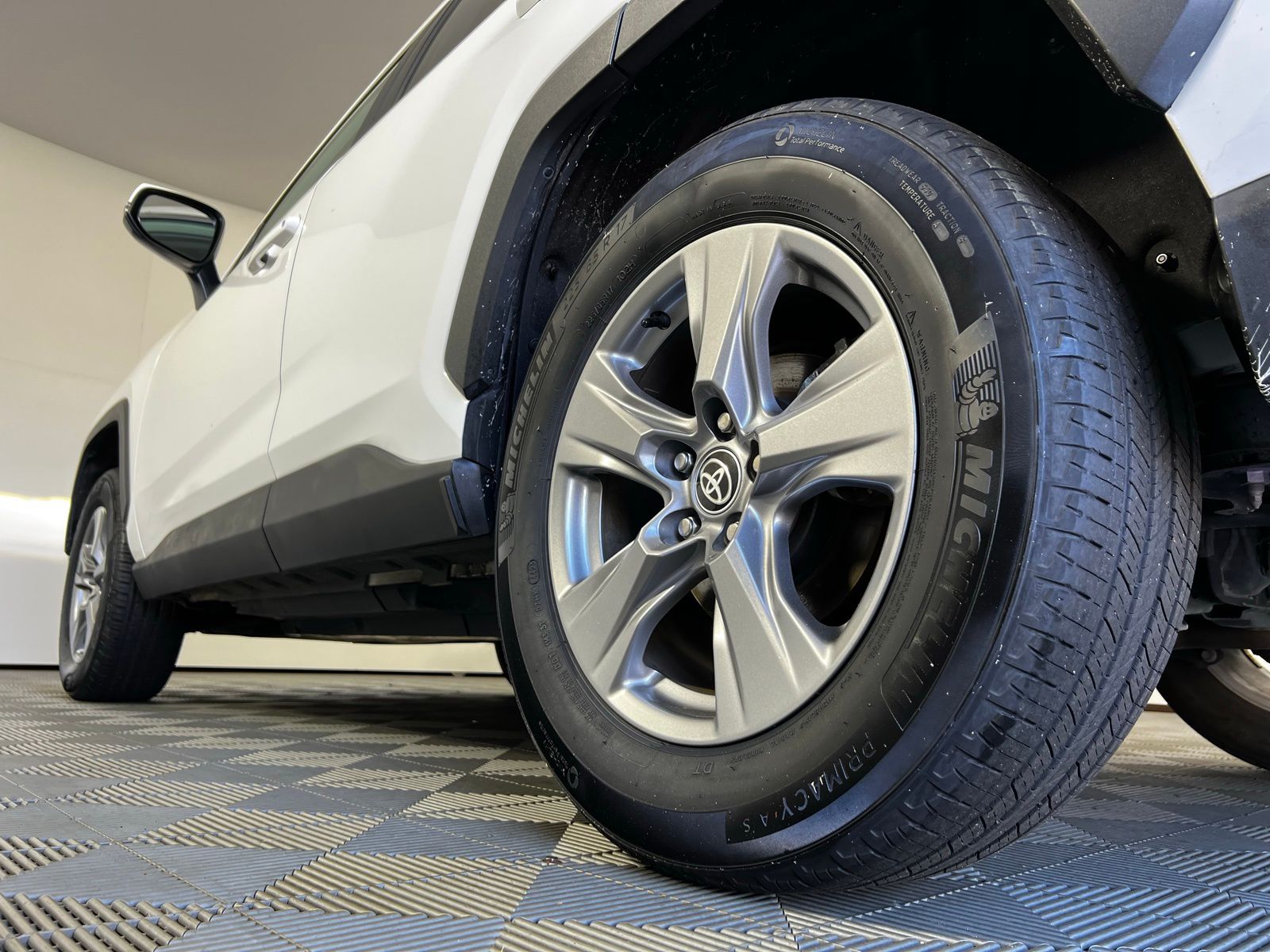 Thumbnail: 2024 Toyota RAV4 - 25