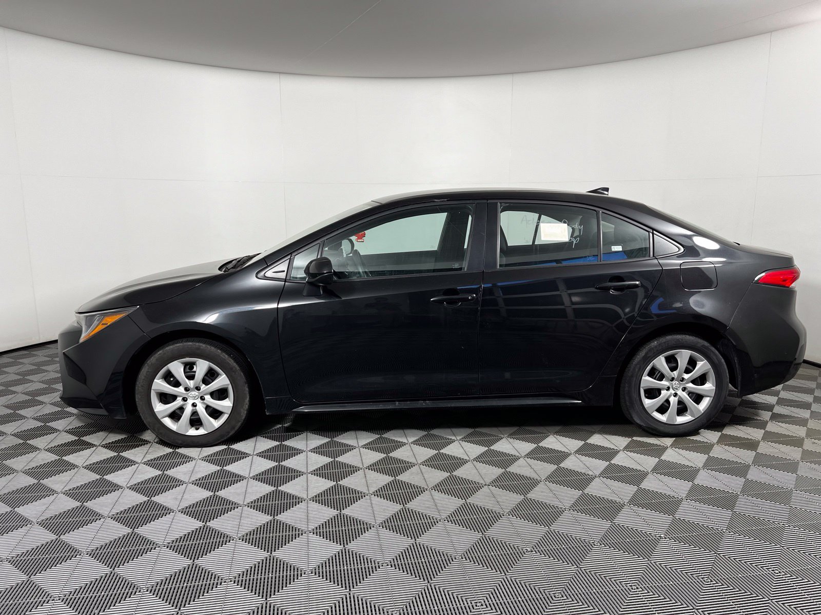 Thumbnail: 2024 Toyota Corolla - 8