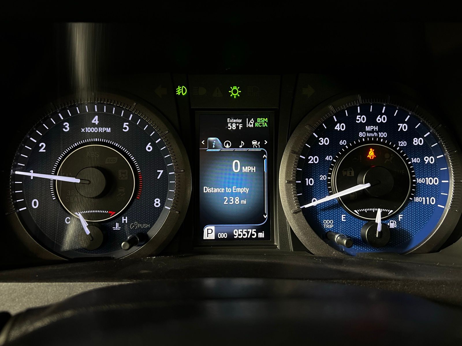 Thumbnail: 2020 Toyota Sienna - 16