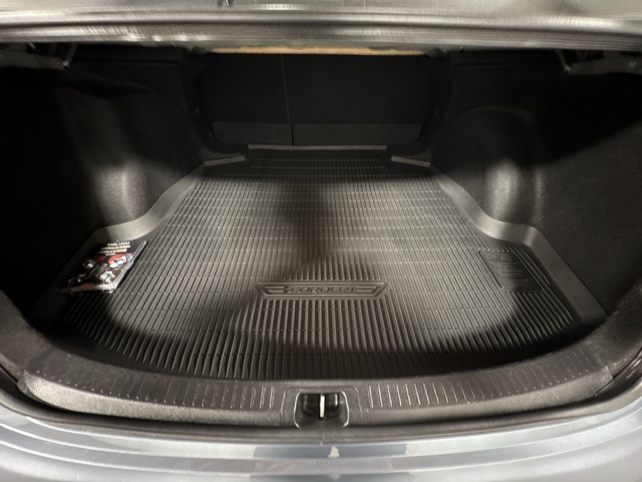 2022 Toyota Corolla SE photo 25