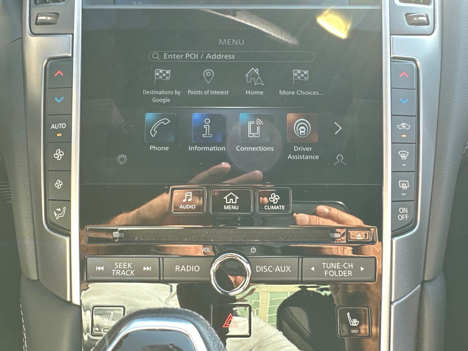 Used 2022 Black INFINITI LUXE image 21