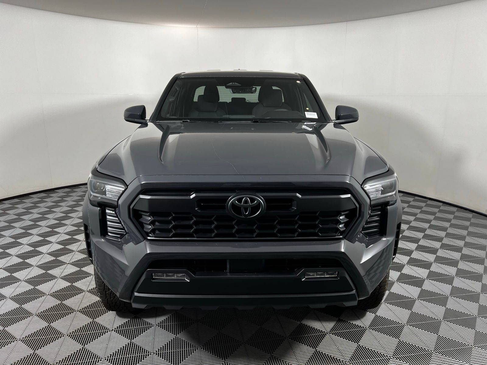 Thumbnail: 2025 Toyota Tacoma - 2