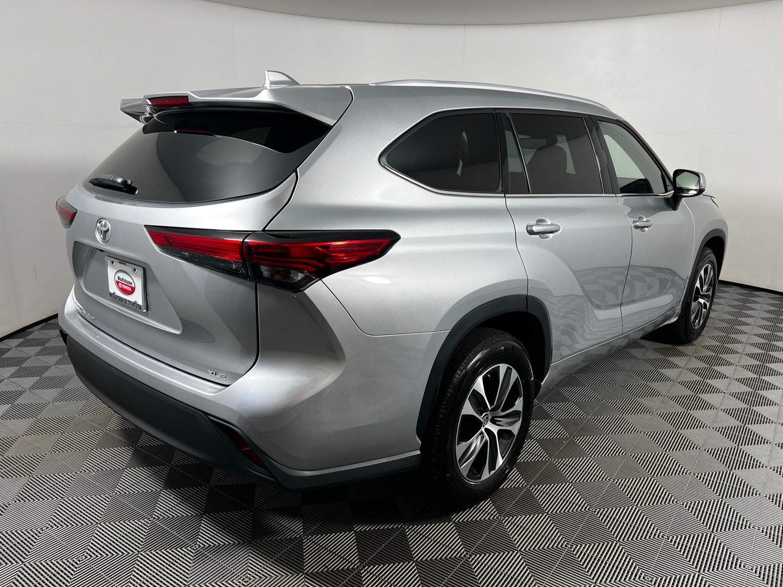 2022 Toyota Highlander XLE 5