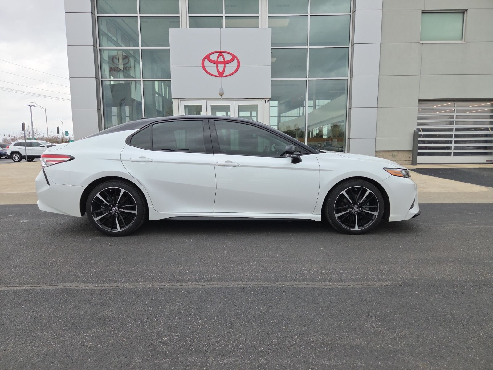 View vehicle photo 6