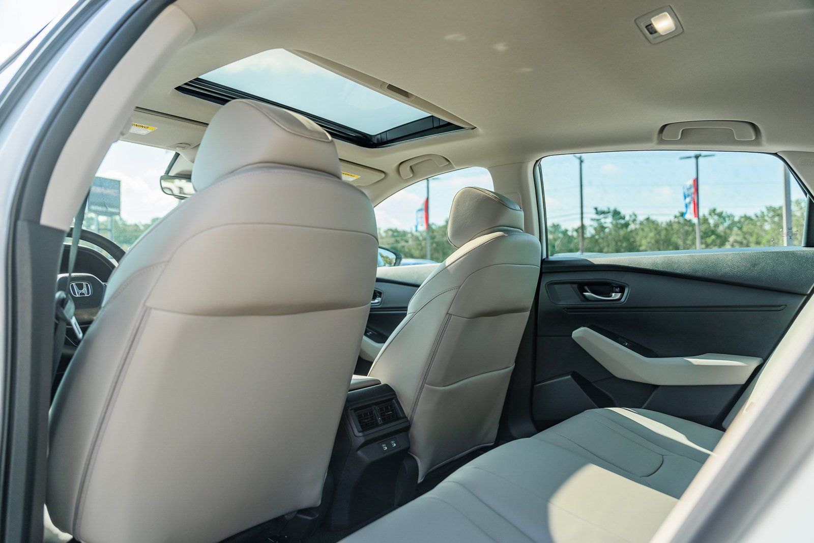 2025 Honda Accord Hybrid EX-L - Photo 12